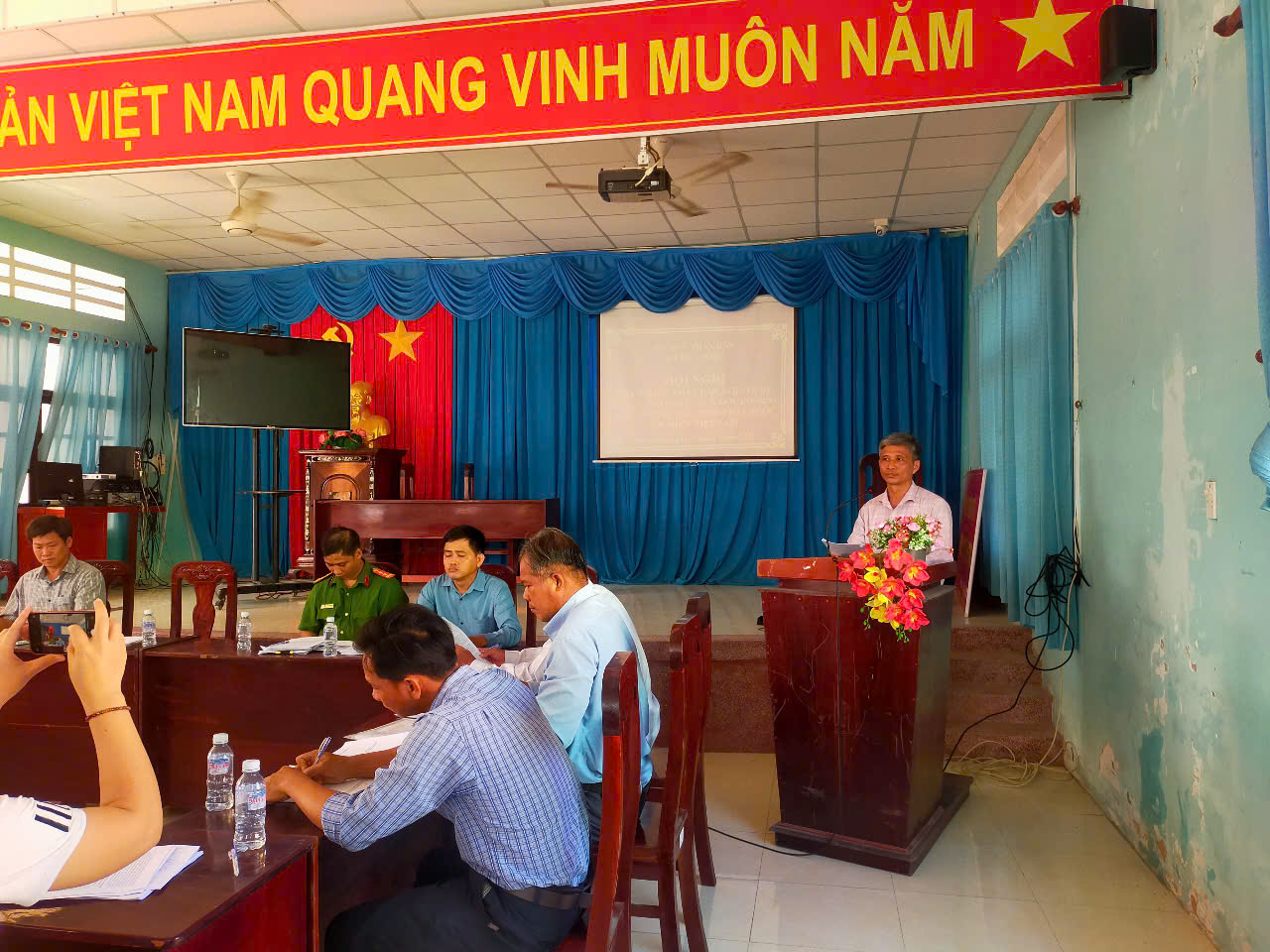 Triển khai kế hoạch lấy ý kiến Nhân dân đối với dự thảo Nghị quyết sửa đổi, bổ sung một số điều của Hiến pháp nước Cộng hòa xã hội chủ nghĩa Việt Nam năm 2013 trên địa bàn xã Phú Đông